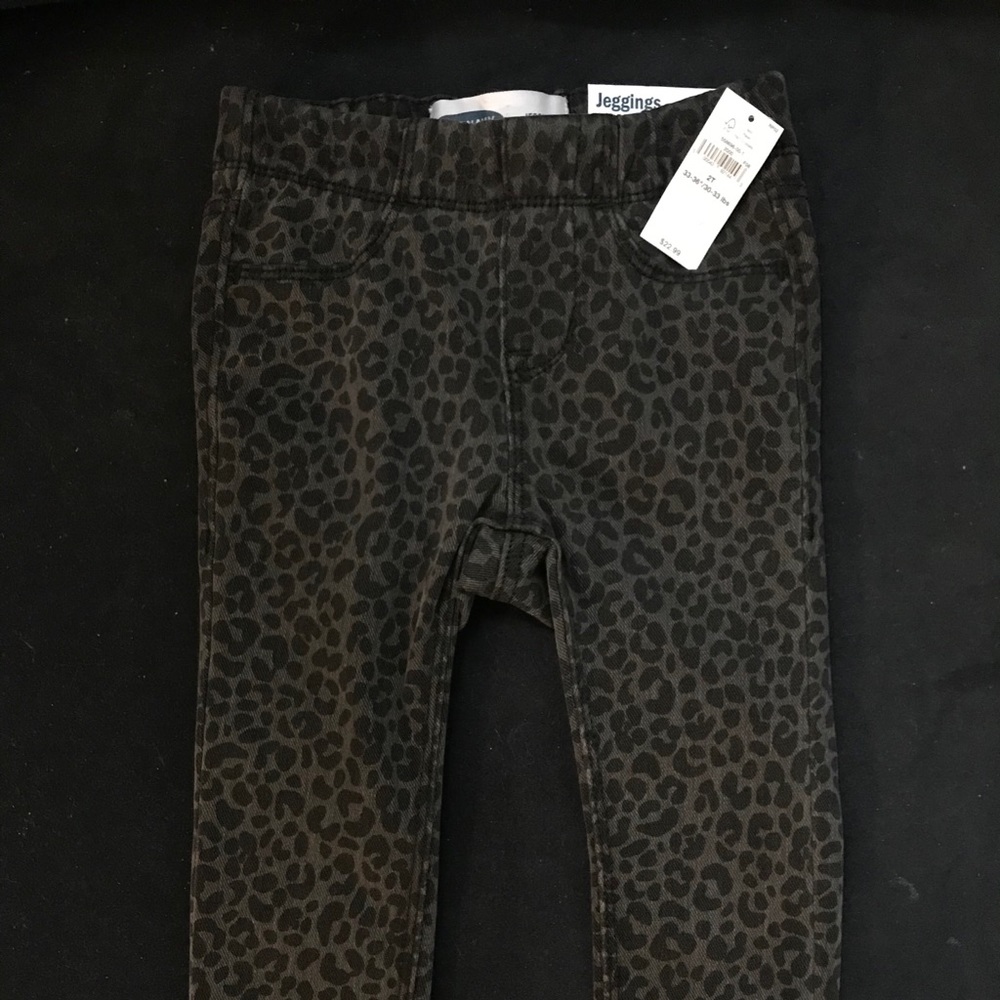 Old Navy Leopard Jeggings! NWT